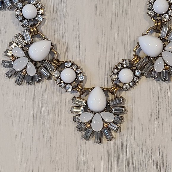 Vintage Jewelry Box Statment Necklace Crystal Stone Acrylic Gold Tone Extender - Picture 5 of 10